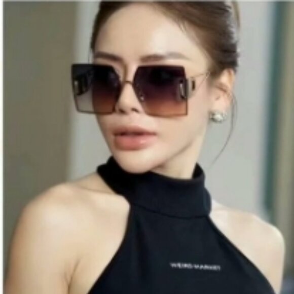 NEW DIOR 30Montaigne S7U Sunglasses 2024 Collection - Classic Oversized Square F - Picture 1 of 8
